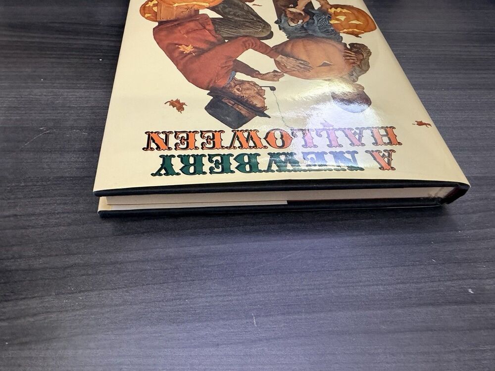 Newbery Halloween : A Dozen Scary Stories by Newbery Award-Winning Authors by... - Picture 5 of 10
